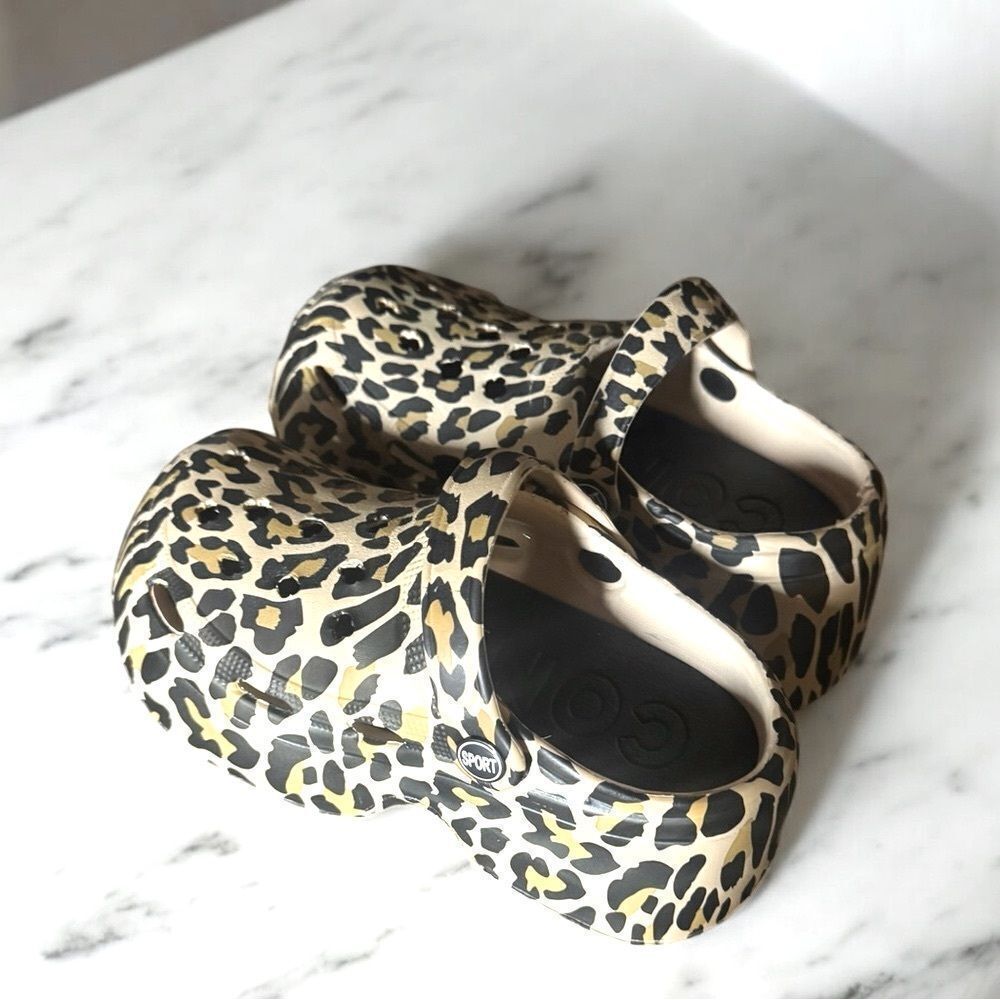 CROCS Leopard Print Platform Clog Mules - Tan & Black - Picture 8 of 10